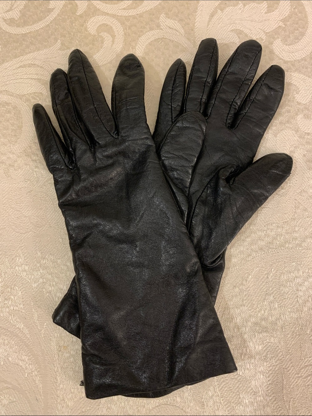Classic Black Leather Gloves 7(s)
